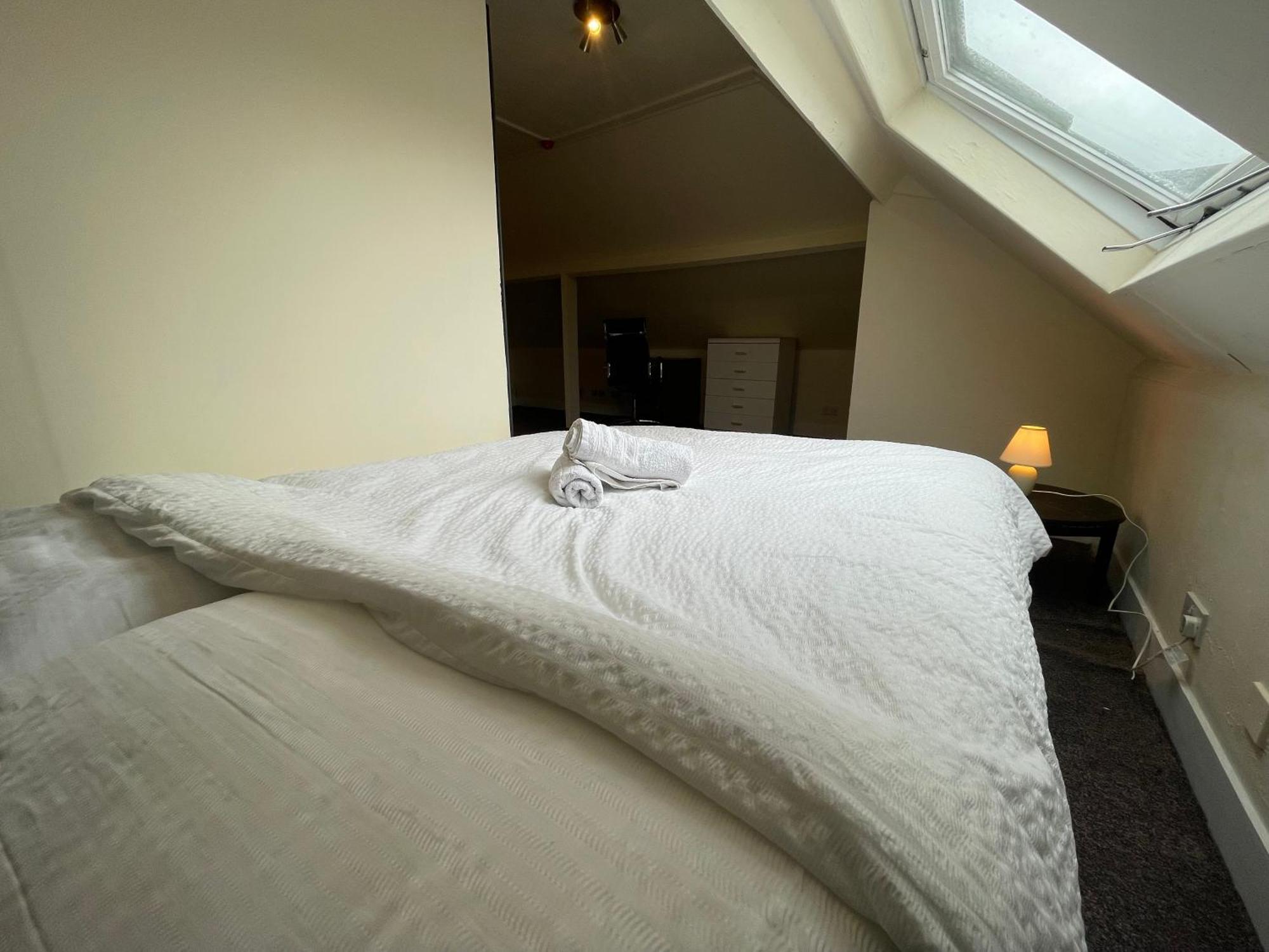 Room With Private Bathroom And Shared Kitchen London Luaran gambar
