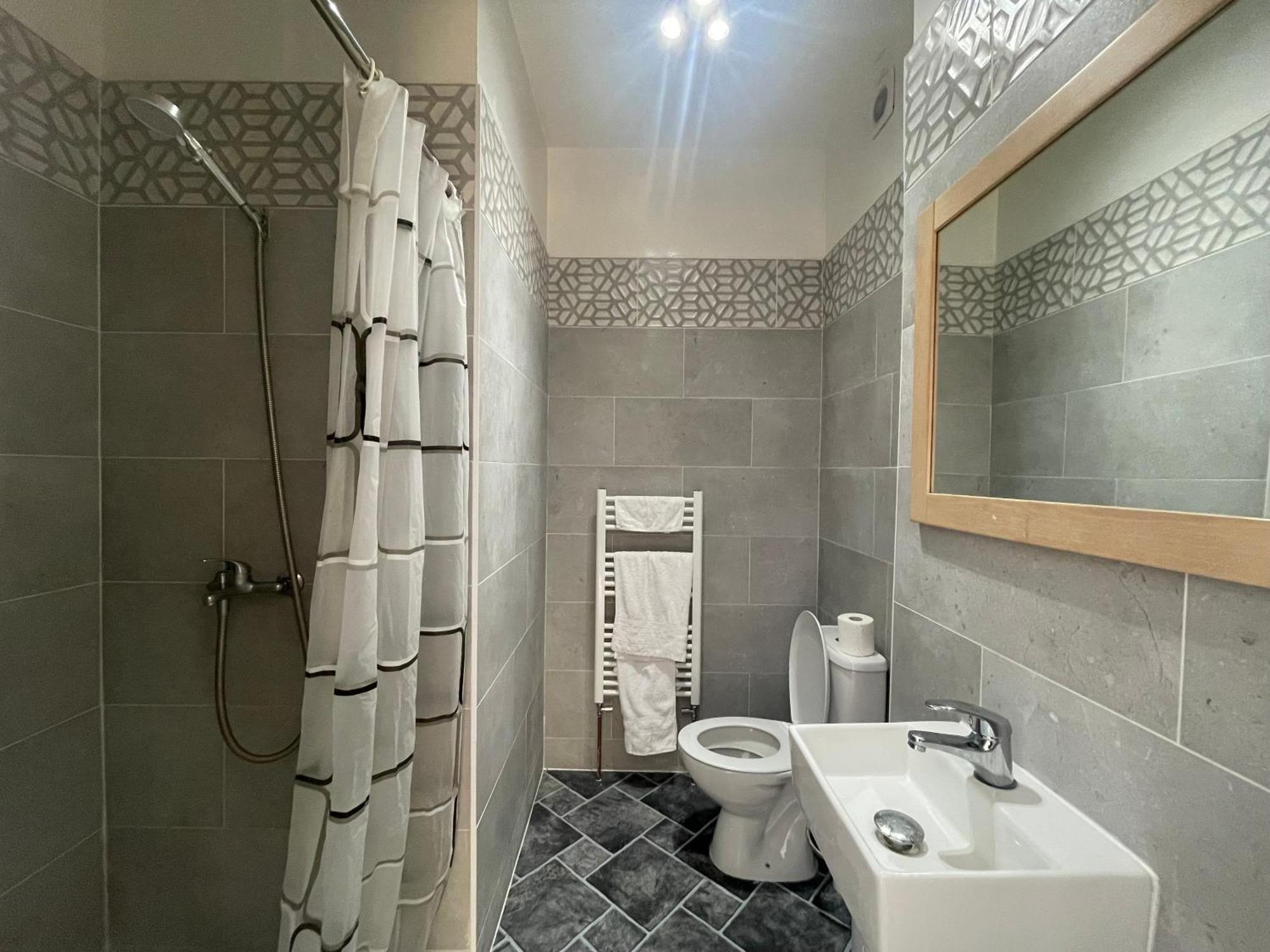 Room With Private Bathroom And Shared Kitchen London Luaran gambar