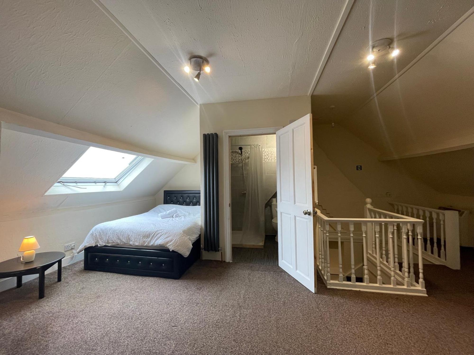 Room With Private Bathroom And Shared Kitchen London Luaran gambar