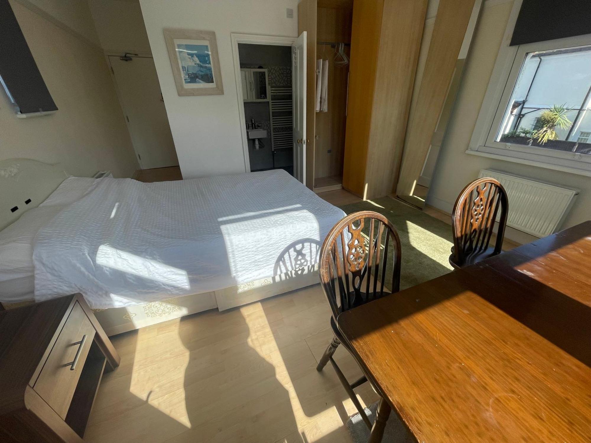 Room With Private Bathroom And Shared Kitchen London Luaran gambar